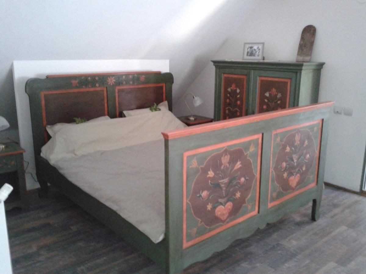 Отели типа «постель и завтрак» Convivium Transilvania Criţ